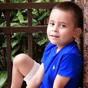 Meet your Posher, Efrain